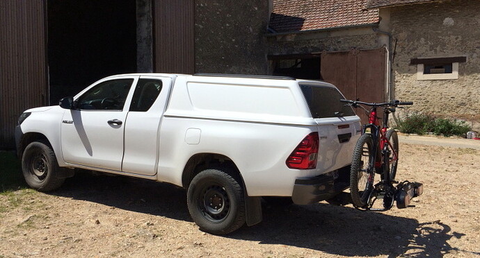 hilux porte vélo web.JPG