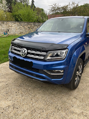 Déflecteur de capot sur mon VW AMAROK (4)