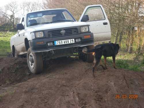 hilux2r.JPG
