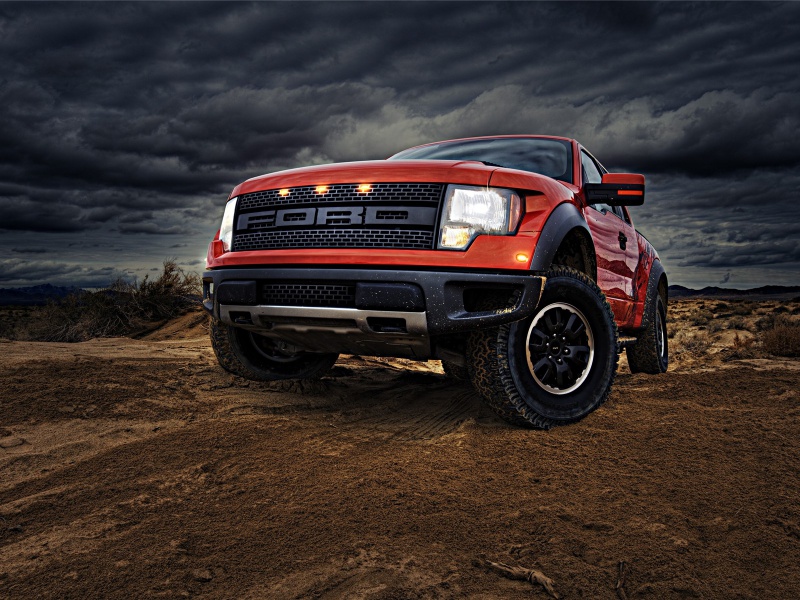 2010-Ford-F150-SVT-Raptor.jpg