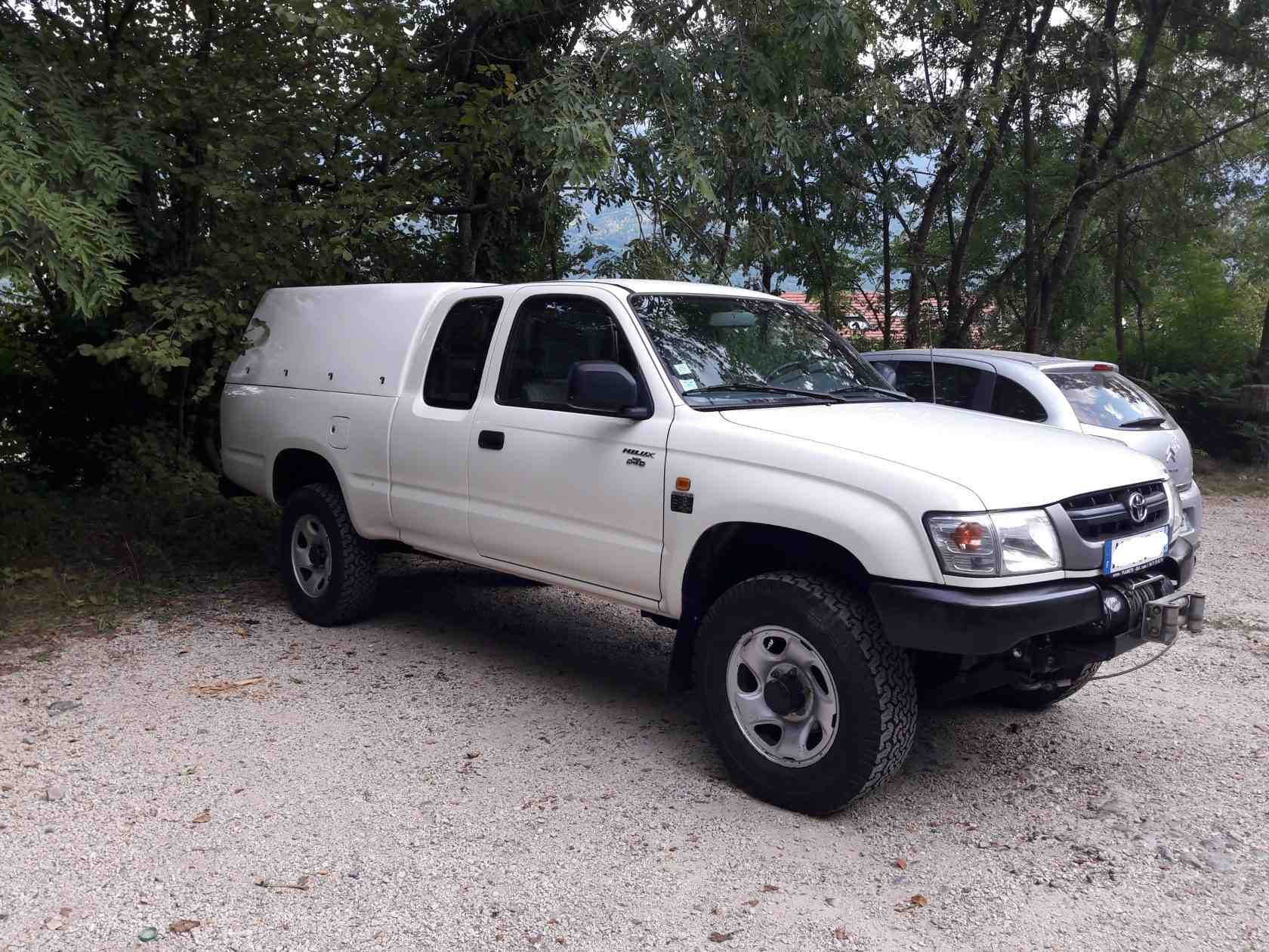 Hilux1.jpg