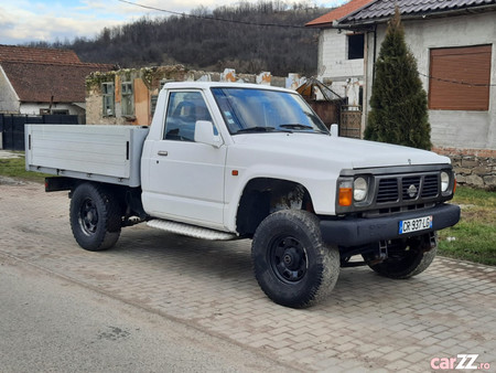nissan-patrol-nissan-patrol-y60-camioneta-pickup-2-8d-4x4-blanc_8275461250